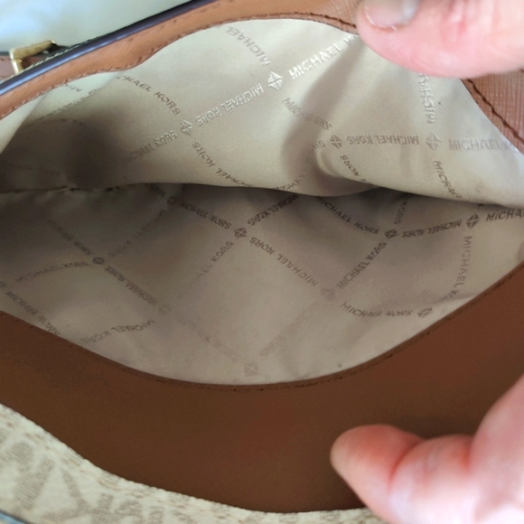 Michael Kors Purse - Picture 13 of 16